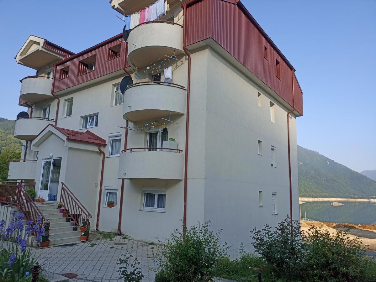 Apartment Lake Story 普卢日内 外观 照片